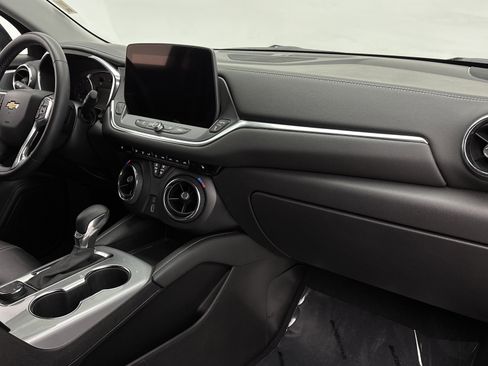 Used 2024 Chevrolet Blazer LT image 34