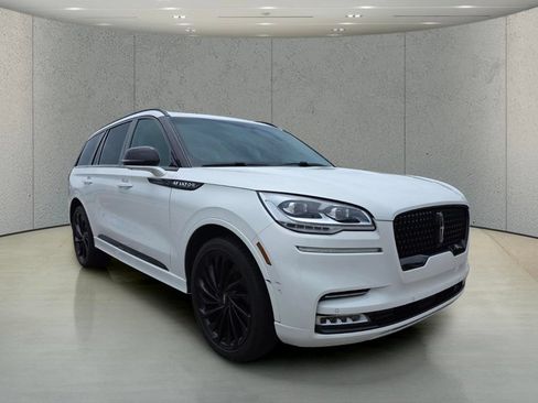 Used 2024 Lincoln Aviator Reserve w/ Equipment Group 201A AWD/4WD image 13