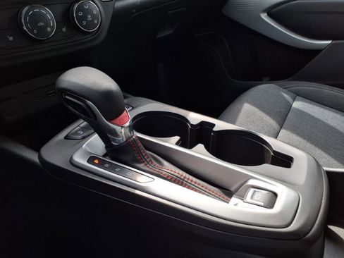 Used 2024 Chevrolet Trax RS image 13