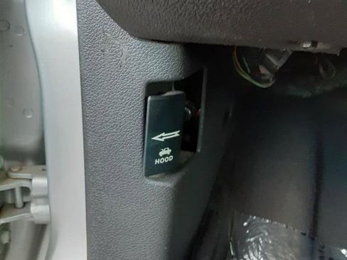 Used 2010 Ford Mustang GT image 31