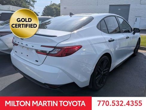 Used 2026 Toyota Camry Hybrid FWD image 3