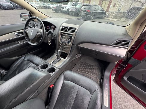Used 2013 Lincoln MKX AWD image 9