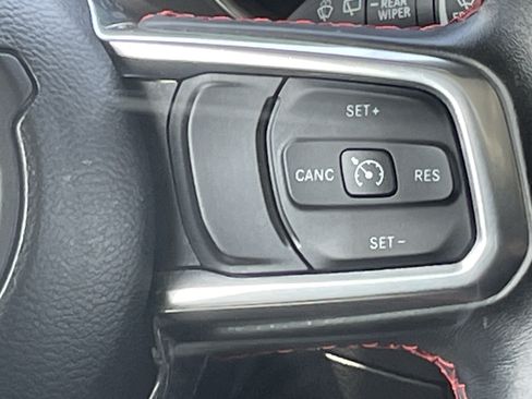 Used 2023 Jeep Wrangler Unlimited Rubicon w/ Cold Weather Group AWD/4WD image 26