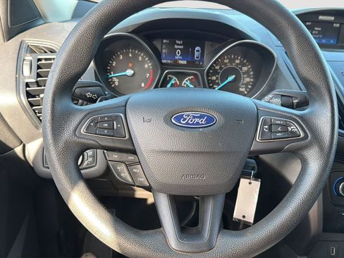 Used 2017 Ford Escape SE FWD image 11