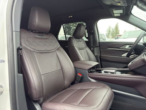 New 2026 Ford Explorer Platinum w/ LUX Leather Package image 27