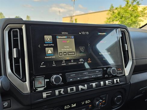 New 2025 Nissan Frontier SV w/ SV Convenience Package image 9