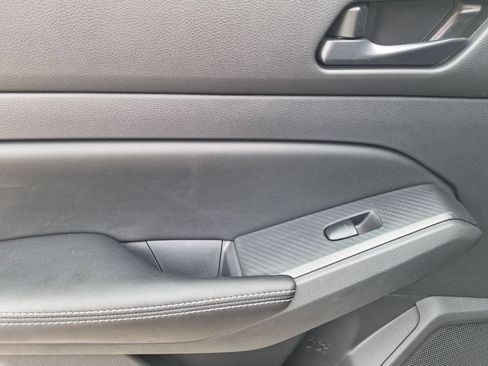 Used 2025 Nissan Altima 2.5 SV FWD image 27