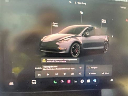 Used 2022 Tesla Model Y Performance image 13