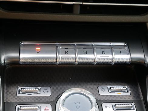 Used 2024 Lincoln Nautilus Premier w/ Equipment Group 102A image 22