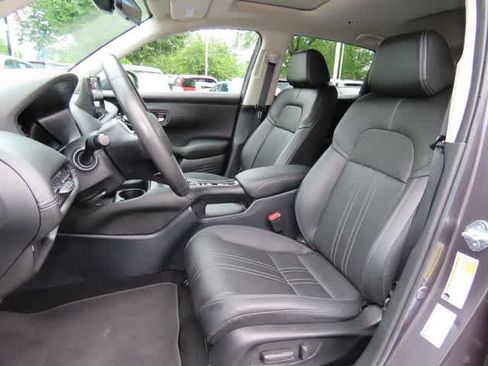 Used 2024 Honda HR-V EX-L image 12
