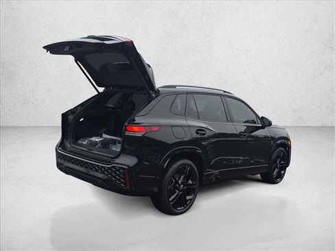 New 2026 Volkswagen Tiguan SE R-Line FWD image 2