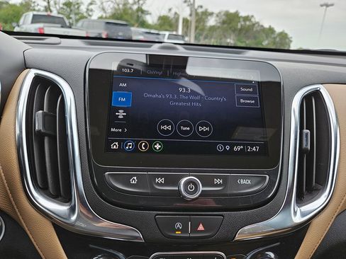 Used 2024 Chevrolet Equinox Premier FWD image 14