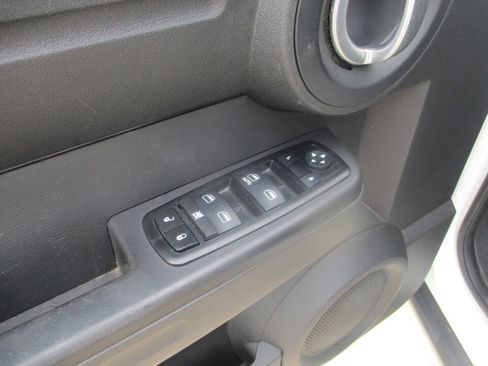Used 2011 Dodge Nitro SE AWD/4WD image 32