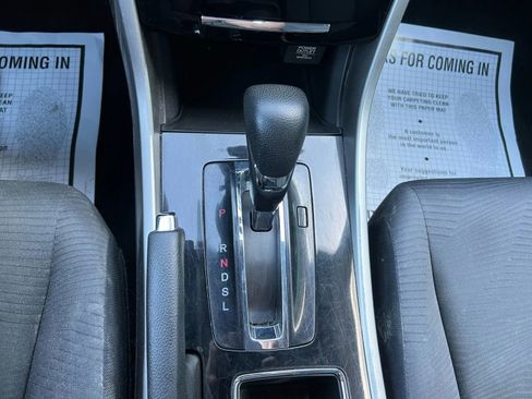 Used 2016 Honda Accord LX image 15