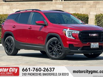 Used 2022 GMC Terrain SLE w/ Driver Convenience Package
