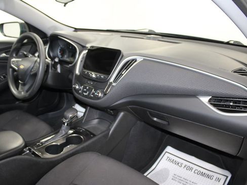 Used 2023 Chevrolet Malibu LS image 28
