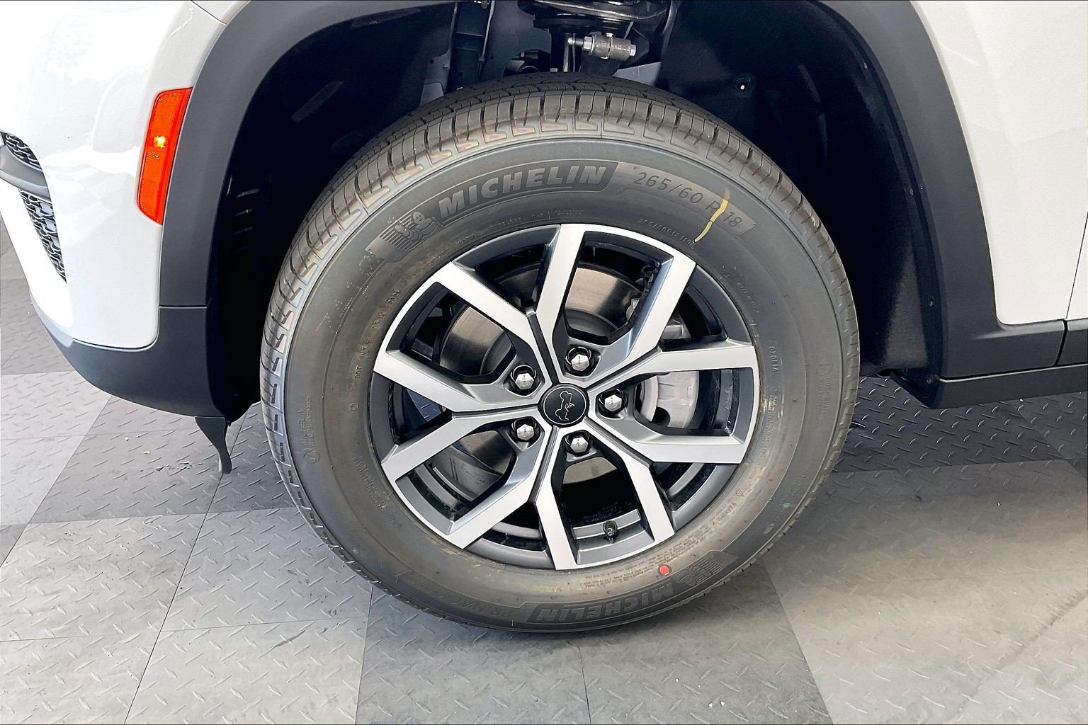 New 2027 Jeep Grand Cherokee Laredo X AWD/4WD image 14