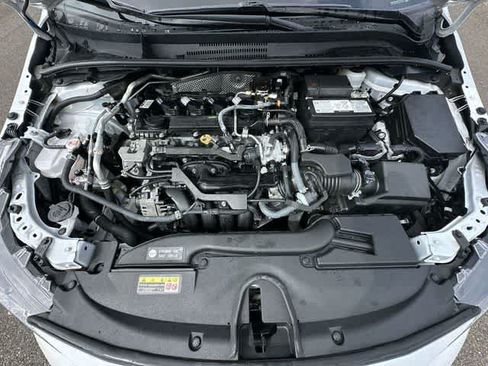 Used 2025 Toyota Corolla LE FWD image 23