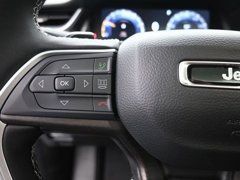 New 2025 Jeep Grand Cherokee L Limited image 28