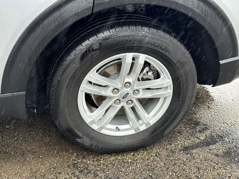 Certified 2023 Ford Explorer XLT w/ Equipment Group 202A image 30