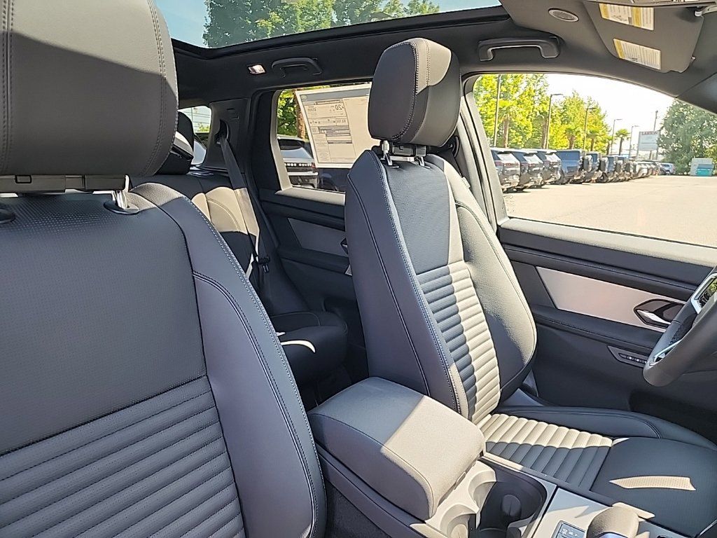 New 2026 Land Rover Discovery Sport Landmark AWD/4WD image 21