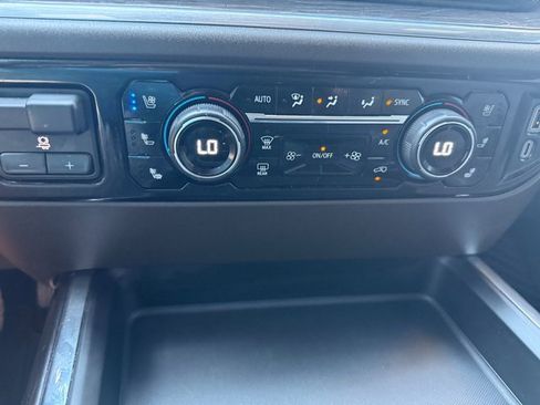 Used 2024 Chevrolet Silverado 3500 LTZ w/ LTZ Convenience Package image 17