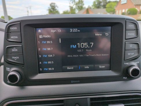 Used 2020 Hyundai Kona SE FWD image 26