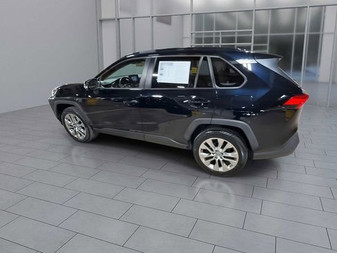 Used 2019 Toyota RAV4 XLE Premium w/ Cold Weather Package image 6