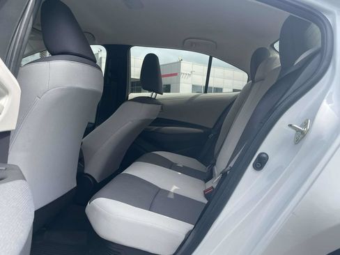 Used 2025 Toyota Corolla LE FWD image 11