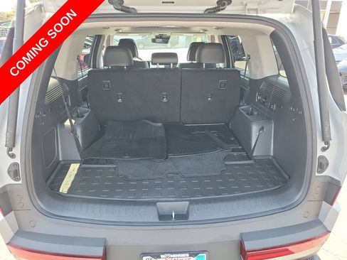 Used 2025 Hyundai Santa Fe Limited FWD image 12