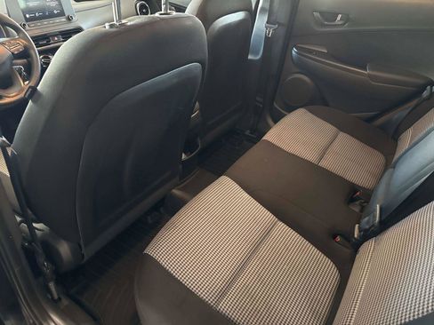 Used 2023 Hyundai Kona SE image 14