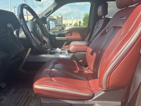 Used 2019 Ford F150 Platinum w/ Equipment Group 701A Luxury AWD/4WD image 7