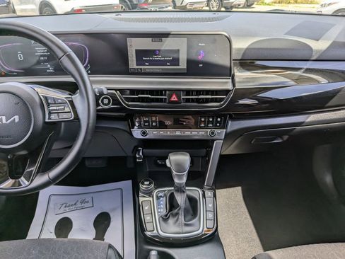 Certified 2025 Kia Seltos S AWD/4WD image 16