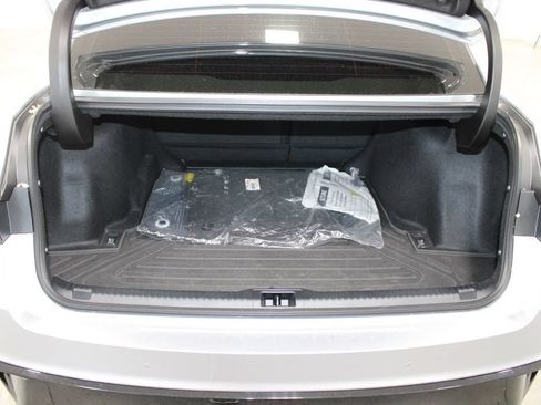 Used 2024 Lexus IS 500 RWD image 14