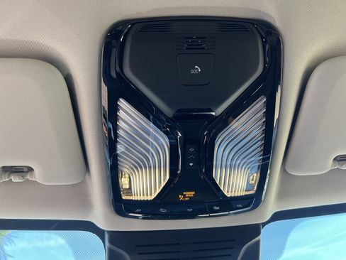 Certified 2025 BMW X7 xDrive40i image 40