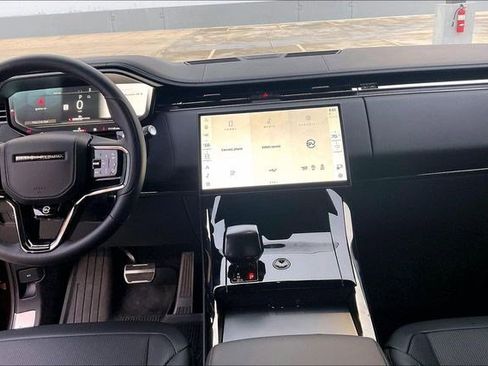 Used 2025 Land Rover Range Rover Sport SV Edition Two image 8