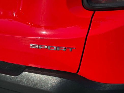 Used 2022 Jeep Renegade Sport image 7