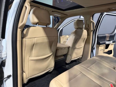 Used 2017 Ford F450 Lariat w/ Lariat Ultimate Package image 25