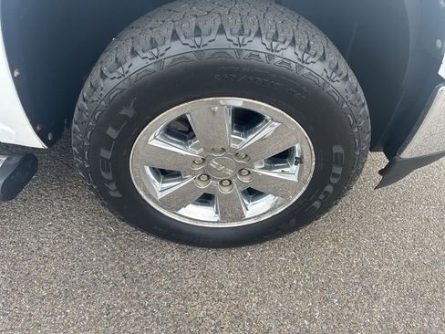 Used 2011 GMC Sierra 1500 SLT w/ SLT Convenience Package image 12