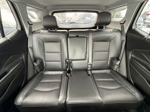 Used 2022 GMC Terrain SLT w/ Tech Package image 15