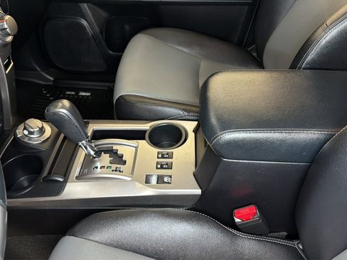 Used 2014 Toyota 4Runner SR5 Premium AWD/4WD image 23