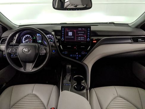 Used 2023 Toyota Camry SE w/ Audio Upgrade Package image 7