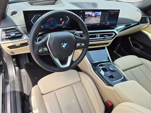 Used 2023 BMW 330i Sedan w/ Premium Package RWD image 10
