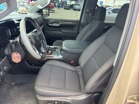 Used 2023 Chevrolet Silverado 1500 LT Trail Boss w/ Protection Package AWD/4WD image 6