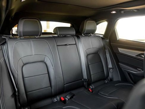 New 2026 Jaguar F-PACE R-Dynamic S image 23