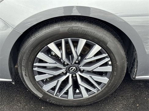 Used 2025 Nissan Altima 2.5 SV image 20