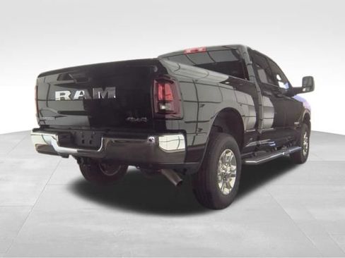 Used 2025 RAM 2500 Big Horn AWD/4WD image 5
