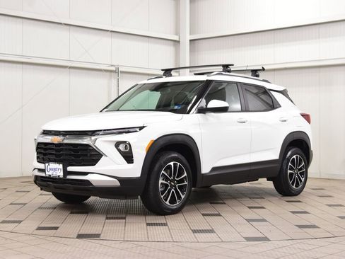 New 2026 Chevrolet TrailBlazer LT w/ Convenience Package AWD/4WD image 3
