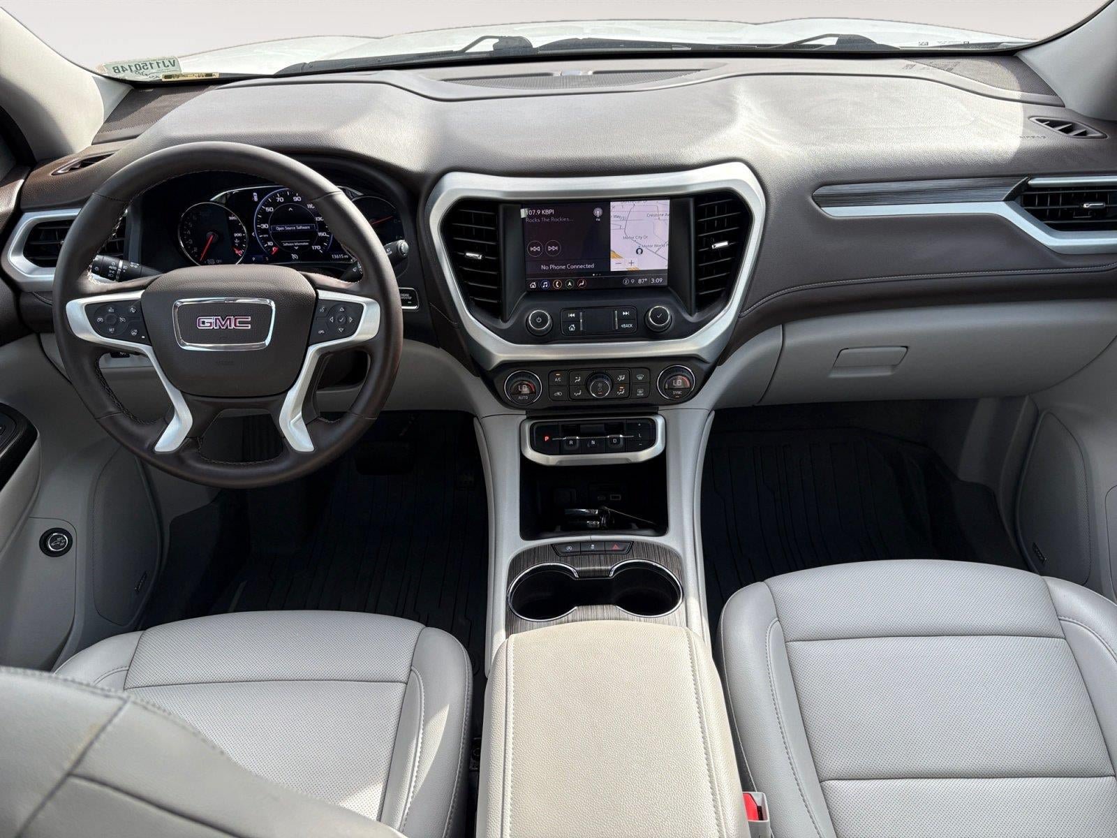Used 2023 GMC Acadia SLT w/ Technology Package AWD/4WD image 10