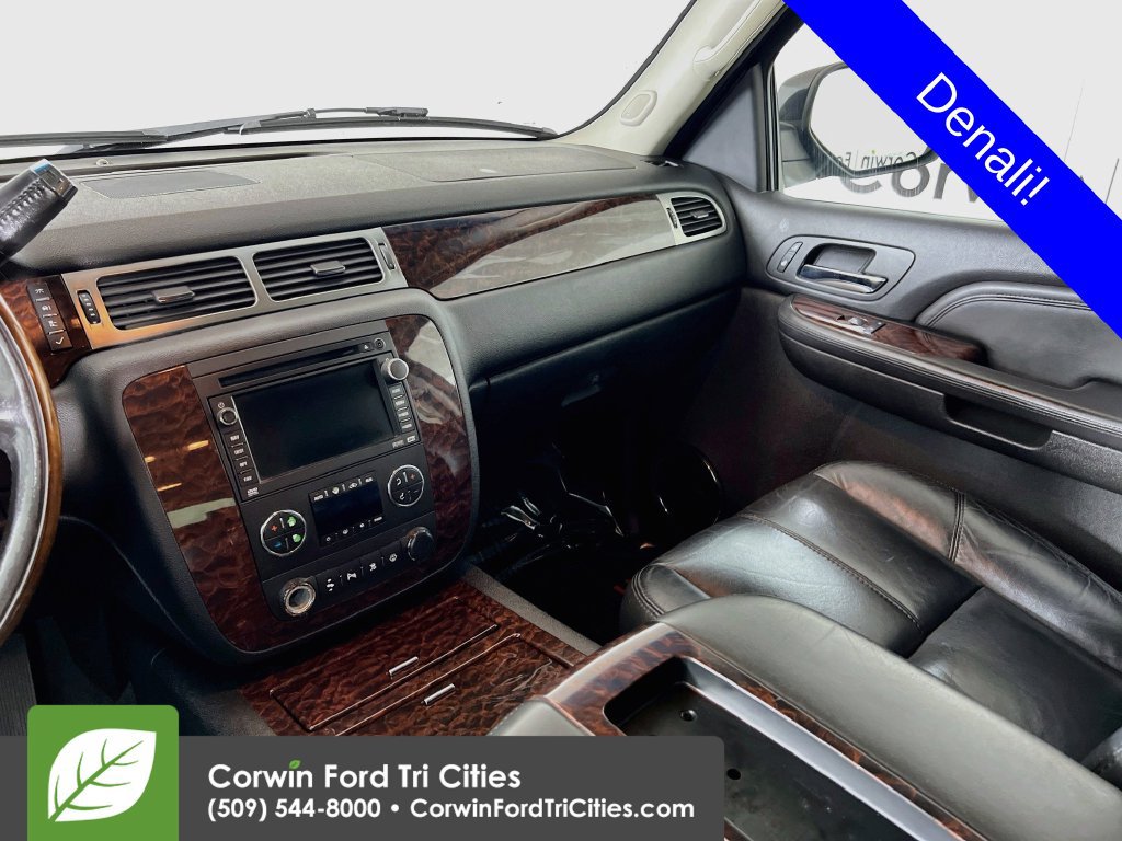 Used 2007 GMC Yukon Denali AWD/4WD image 29